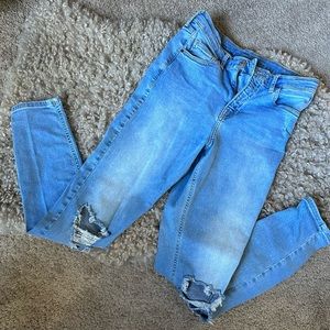 Top shop distressed skinny jeans 🪩